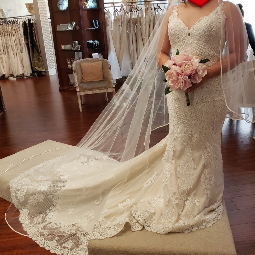 Mermaid Wedding Dress NWT Essence of Australia
